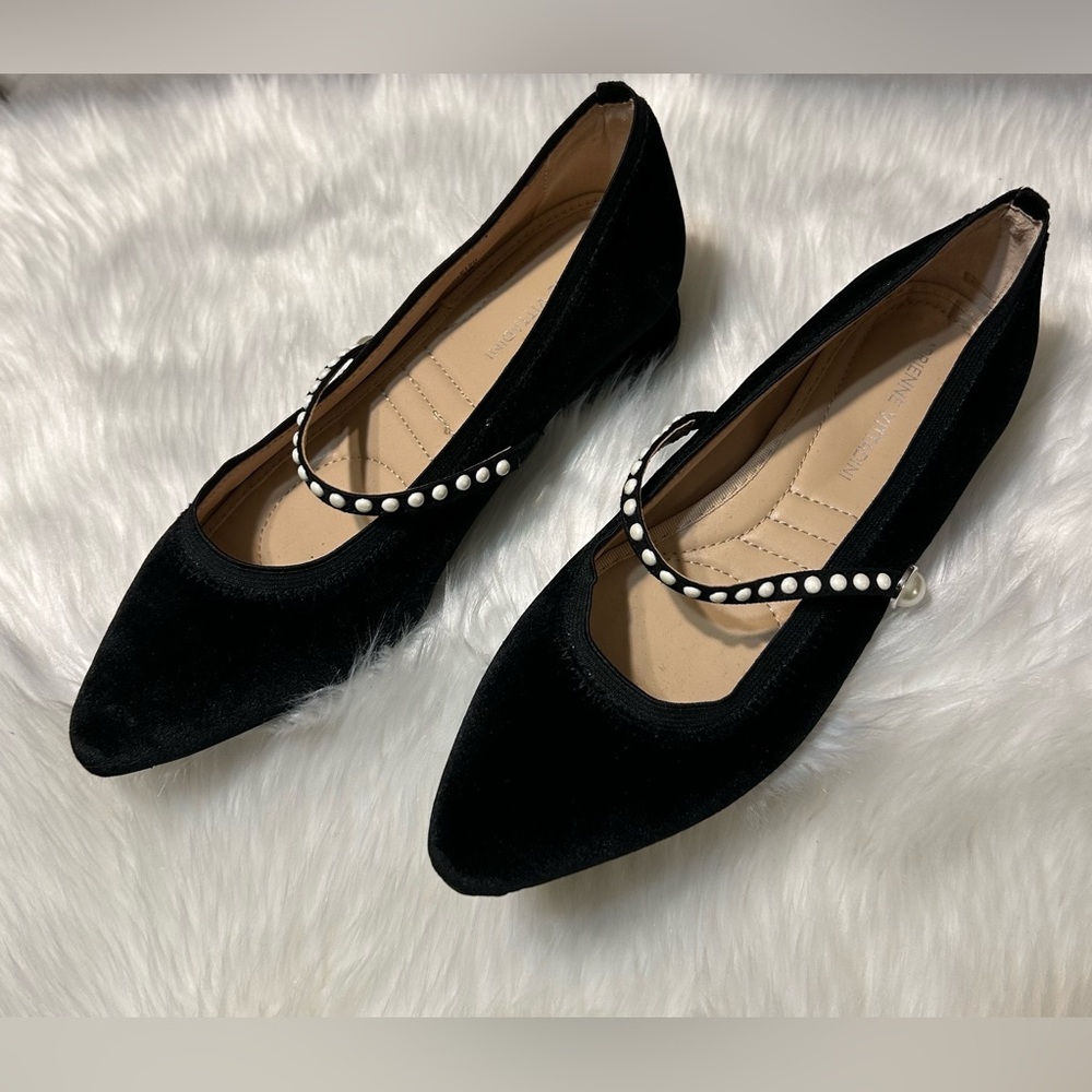 Adrienne Vittadini Elegant Black Velvet Mary Jane Shoes - Picture 2 of 5